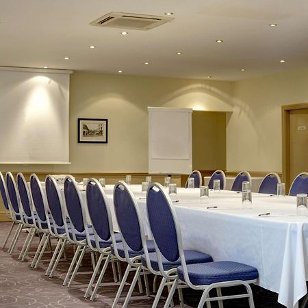 Cresta Court Hotel Altrincham Buitenkant foto