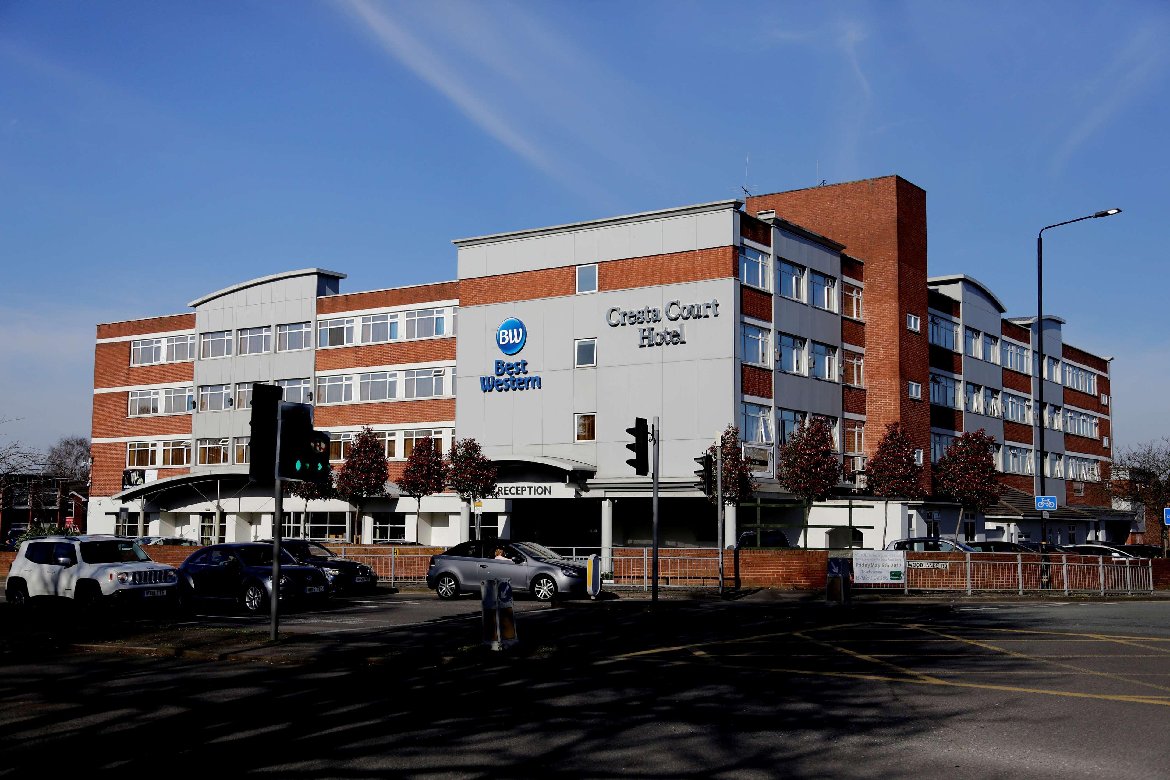 Cresta Court Hotel Altrincham Buitenkant foto