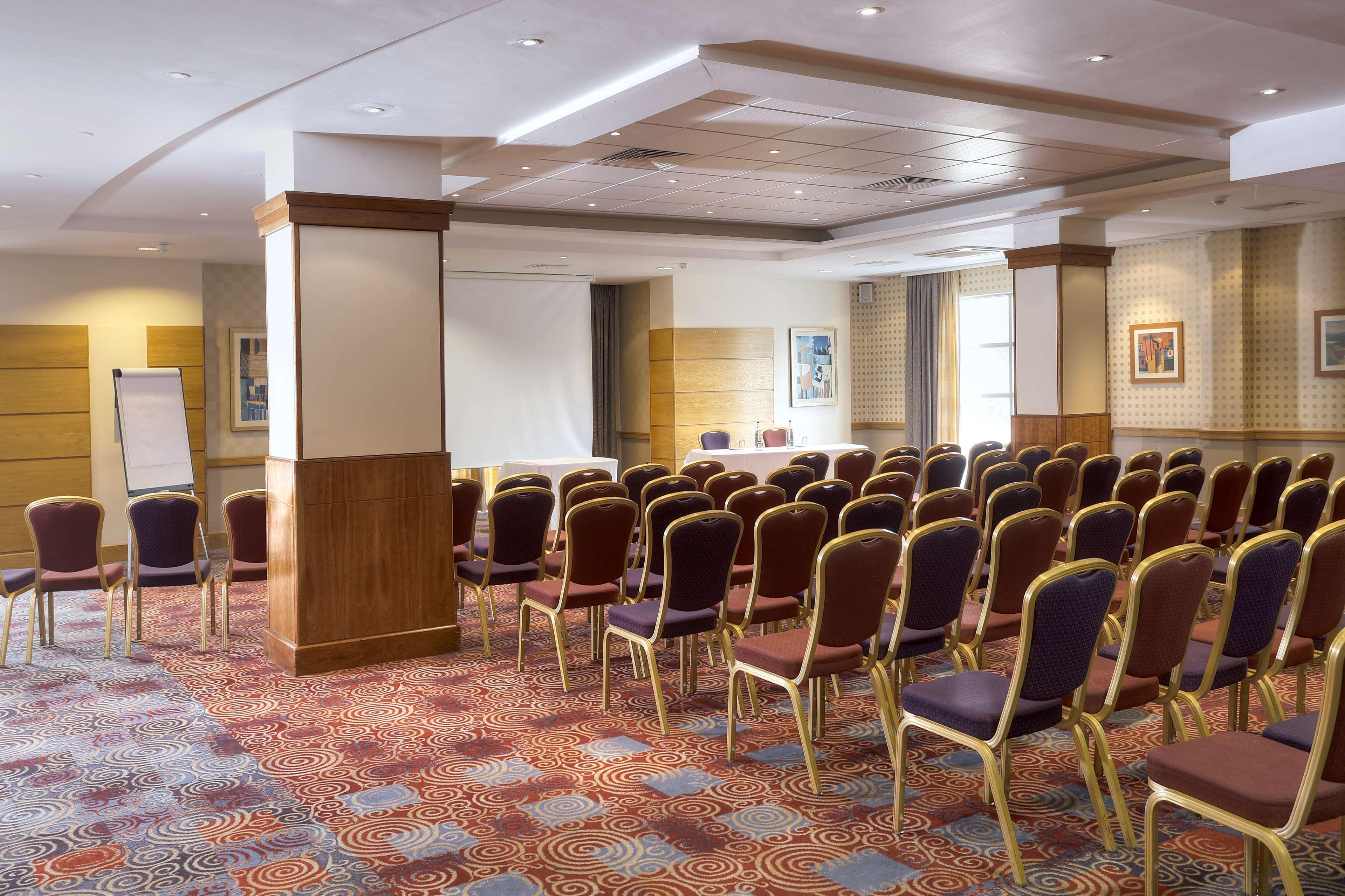 Cresta Court Hotel Altrincham Buitenkant foto